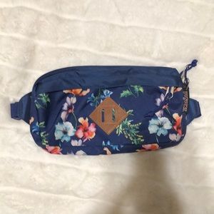 Jansport floral fanny pack bum bag. Non smoking home.